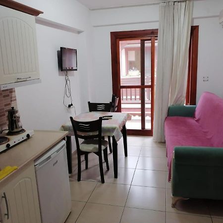 אקיאקה Turkuaz Apart Otel מראה חיצוני תמונה