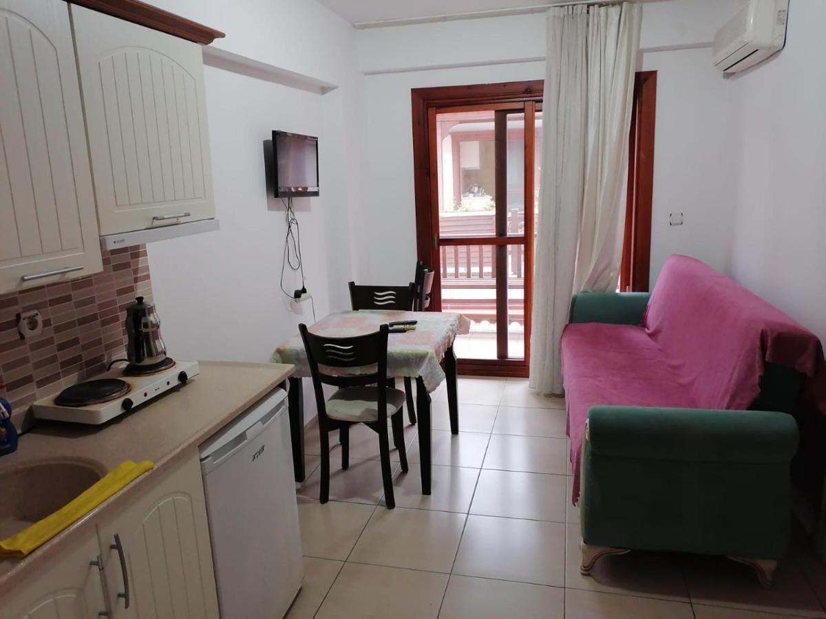 אקיאקה Turkuaz Apart Otel מראה חיצוני תמונה